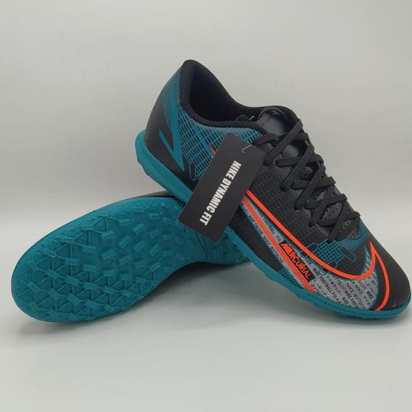 کفش فوتبال مدل یاس 2022 رنگ مشکی