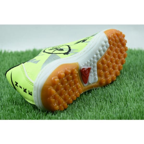 کفش فوتبال بچگانه مدل استوک ریز کد C-8032
