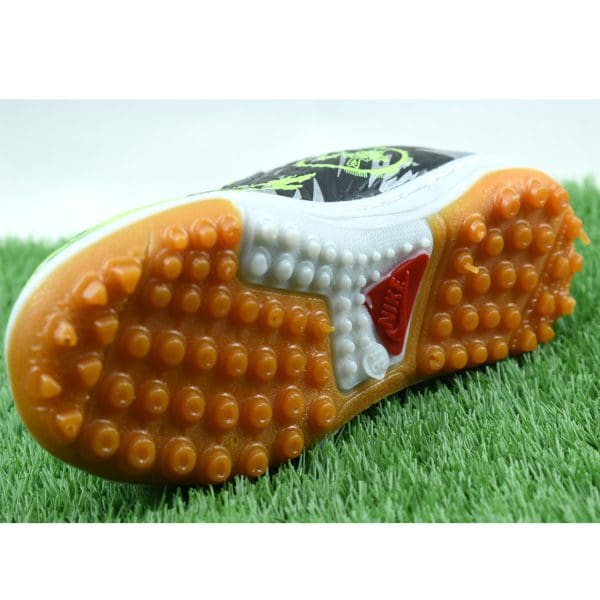 کفش فوتبال بچگانه مدل استوک ریز کد C-8033